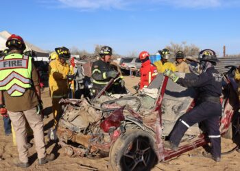 Fortalecen habilidades de rescate vehicular en Cabo San Lucas 