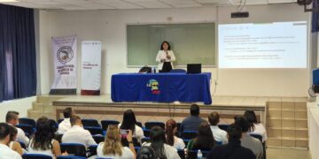 Recibe personal de la Comisión de Búsqueda de Personas curso en materia de identificación forense