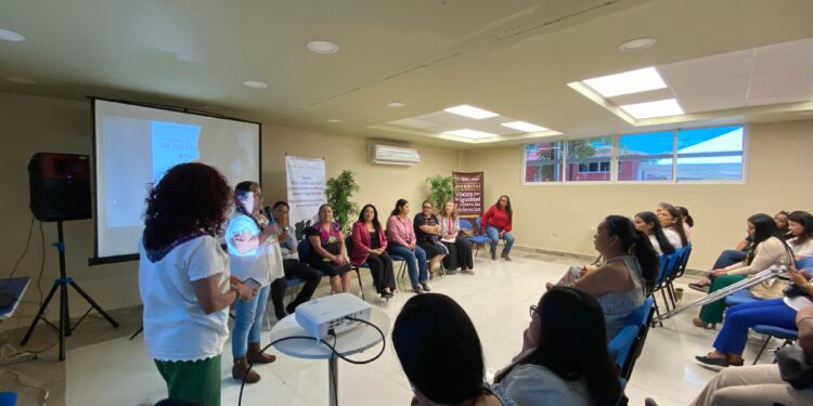 Fortalece SEDIF la participación de mujeres a través de la Asamblea Nacional en Los Cabos