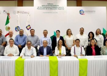 Acuerdan estrategias para fortalecer la educación superior en BCS