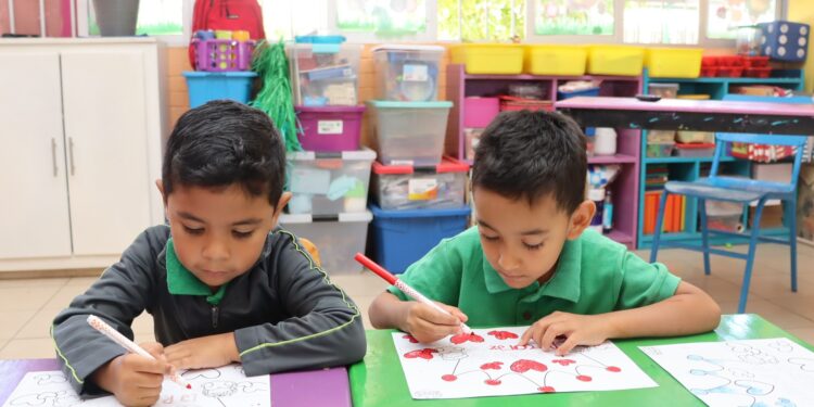 Habilita Secretaría de Educación Pública listas de espera en preinscripciones 2025-2026