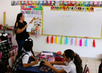 Otorgarán plazas y horas en educación básica conforme a la antigüedad del personal: SEP