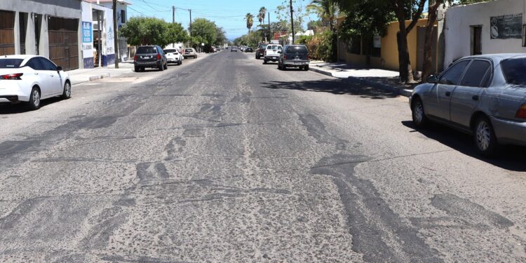 Continuará Gobierno de BCS con trabajos de pavimentación en beneficio de la ciudadanía