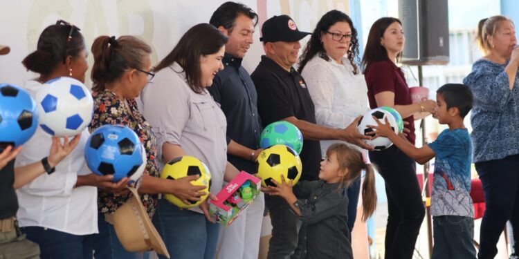 Realizan actividad para niñas y niños de la colonia La Pasión, en La Paz