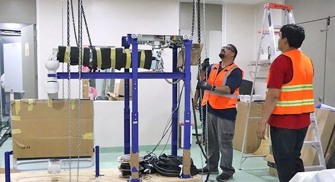 Avanza la instalación de la unidad de hemodinamia del Hospital Salvatierra