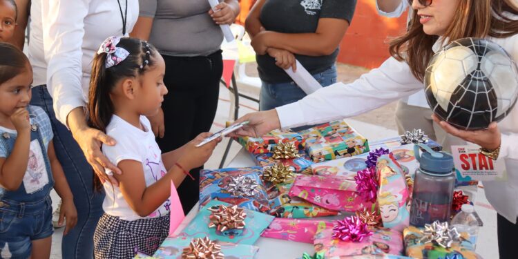 Realiza GAB de la Secretaría del Trabajo actividad en la colonia Lázaro Cárdenas