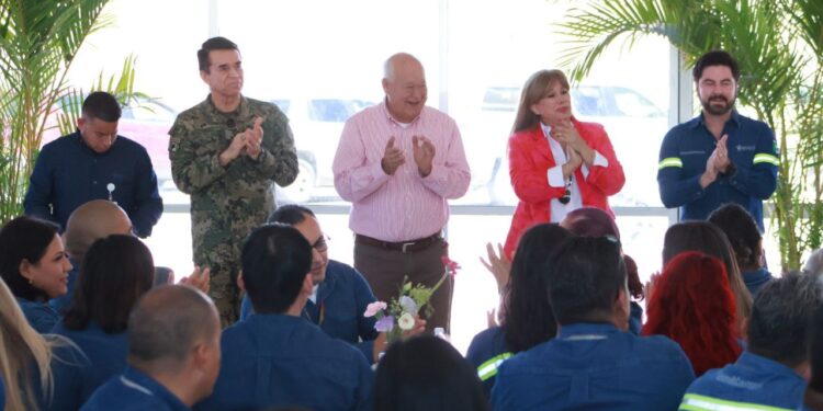 Reconoce Víctor Castro, labor de la API en mejora operativa y autosuficiencia financiera