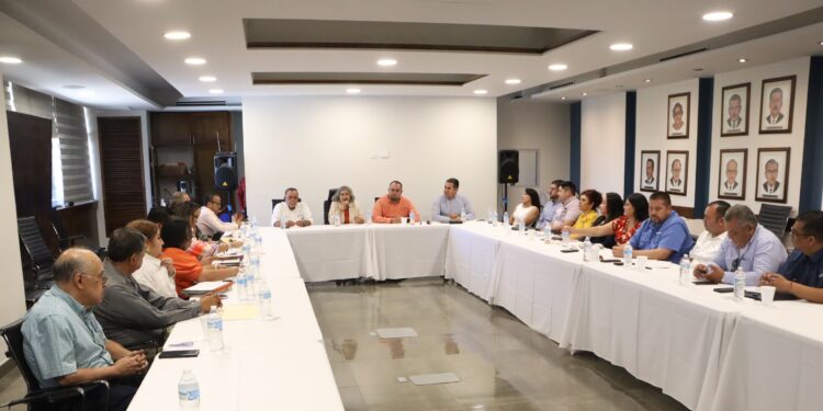 Instalan SEP y SNTE mesas técnicas para la regularización de nuevas plazas y horas frente a grupo