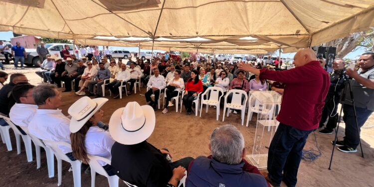 Reitera el gobernador Víctor Castro compromiso con productores pecuarios durante gira de trabajo en Comondú