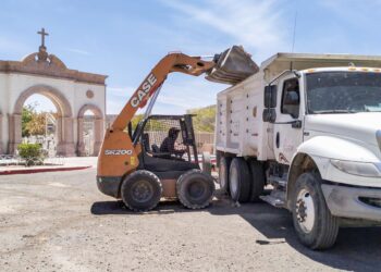 Culminan trabajos de limpieza en panteones municipales previo al Día de las Madres