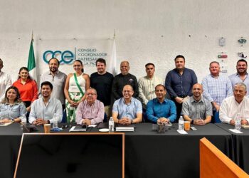 Participa Ayuntamiento de La Paz en encuentro con representantes del sector empresarial