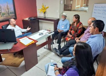 Revisan lineamientos para la asignación de espacios en el Mercado Étnico