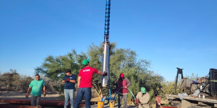 OOMSAPAS La Paz instala nuevo equipo para mejorar la presión de agua