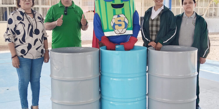 Imparten plática de reciclaje a alumnos de la Primaria “Rosario Castellanos”