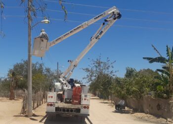 Rehabilita Ayuntamiento de La Paz 55 luminarias en La Trinidad y El Carrizal