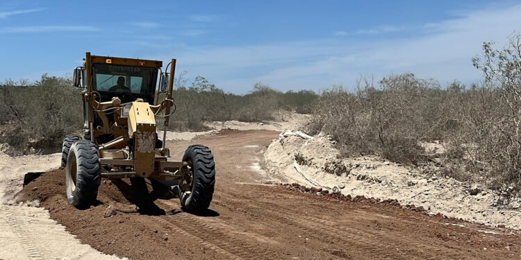 Servicios Públicos realiza mejoras en caminos rurales de El Carrizal y El Cardonal