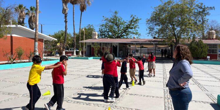 Estudiantes de La Paz participan en taller sobre discapacidad e inclusión 