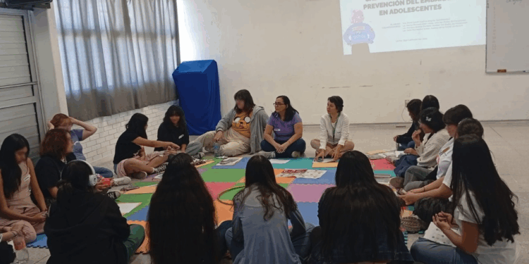 Imparte IMM La Paz, taller sobre prevención de embarazo en adolescentes