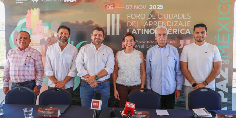 Presenta Milena Quiroga el III Foro de Ciudades del Aprendizaje en La Paz