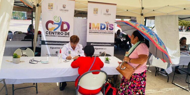 Participa IMDIS en Jornada de Empleo en Cabo San Lucas