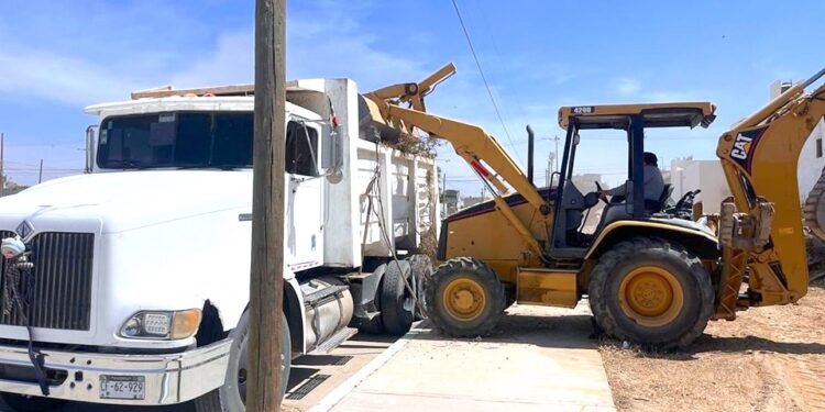 Realizan jornada de limpieza de cara a la audiencia pública en Cabo San Lucas