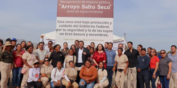 Inicia jornada de recuperación del arroyo Salto Seco en Cabo San Lucas