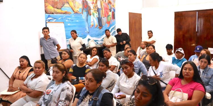 Avanza regulación de servicios de masajistas en zona de playa de Cabo San Lucas  