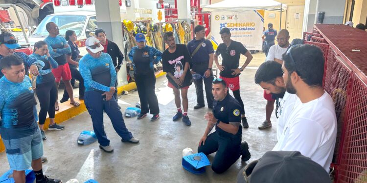 Inicia XXXI Seminario de Rescate Acuático de Bomberos de Cabo San Lucas 