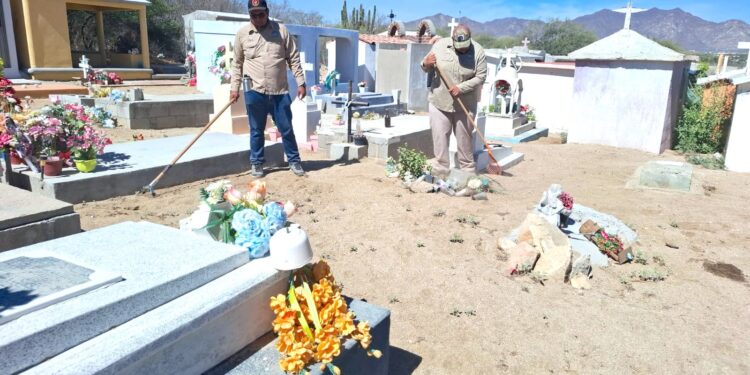 Preparan operativo de limpieza y apoyo en panteones de Los Cabos 