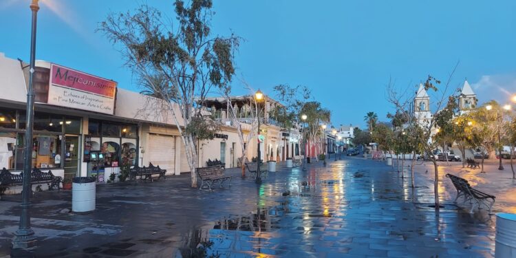 Refuerza Servicios Públicos trabajos de limpieza y mantenimiento en Centro Histórico de San José del Cabo