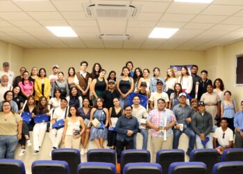 UABCS da bienvenida a estudiantes del Verano Científico Delfín 2025