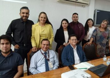 👨‍👩‍👧‍👦✨ El ISSSTE BCS presenta en oficinas centrales su programa “Escuela para Padres”