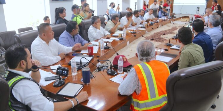 Alcalde Christian Agúndez supervisión permanente para menor afectación posible en obra de paso a desnivel en glorieta Fonatur