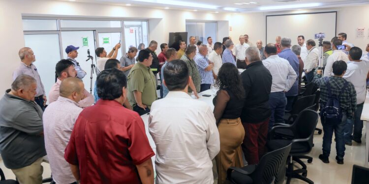 Bajo agenda interinstitucional se reordenará el transporte en Los Cabos