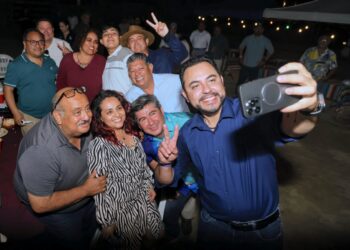 El presidente municipal de Los Cabos destaca la importancia de la labor periodística en conmemoración del Día de la Libertad de Expresión