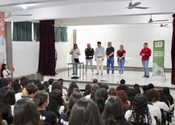 Promueven conciencia ambiental en jóvenes de Cobach Plantel 04 en Cabo San Lucas