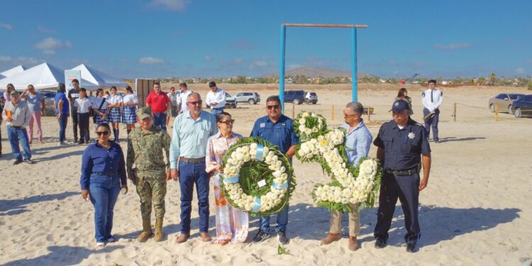 Con ceremonia cívica y ofrenda floral conmemoran en La Ribera el Día de la Marina Nacional