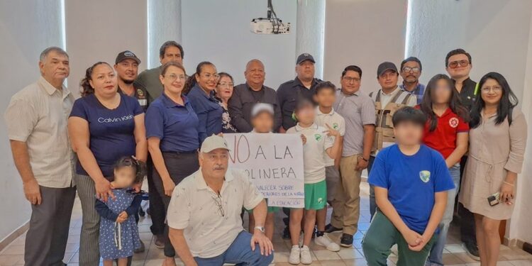 Autoridades de Cabo San Lucas atienden inquietudes ciudadanas por construcción de gasolinera en zona habitacional