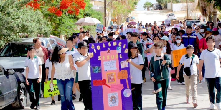 En Los Cabos se promueve la paz y el respeto desde las infancias con desfile contra la violencia de género