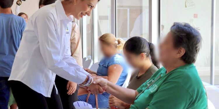 DIF Los Cabos impulsa salud visual con jornada gratuita de valoración de cataratas