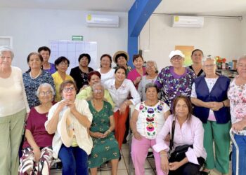 Reafirma Sol Delgado compromiso de DIF Los Cabos con adultos mayores durante visita a Casa de Día