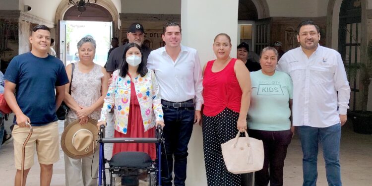 Gestión cercana y efectiva con la entrega de apoyos sociales en Los Cabos para fortalecer a las familias