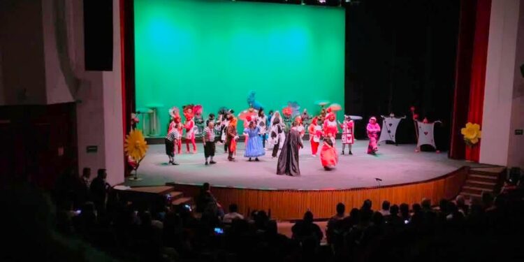 Presentarán por segunda ocasión obra musical “Las Aventuras de Alicia en el País de las Maravillas”