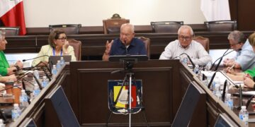 Reitera gobernador Víctor Castro llamado a fortalecer la coordinación y compromiso con el pueblo sudcaliforniano