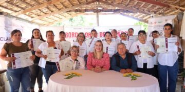 Impulsan a “Bordadoras de Sueños” de La Purísima con cursos de patronaje