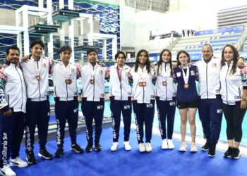 Clavadistas de BCS ganan 13 preseas en la Olimpiada Nacional 2025