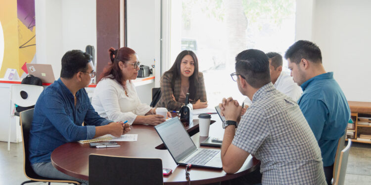 Preparan trabajos para la edición 2025 del Premio Estatal de la Juventud  