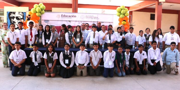 Destacan alumnos de La Paz en la Olimpiada del Conocimiento Infantil 2025