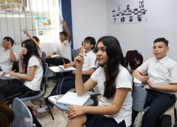 Egresarán más de 13 mil estudiantes de secundaria al concluir el ciclo escolar