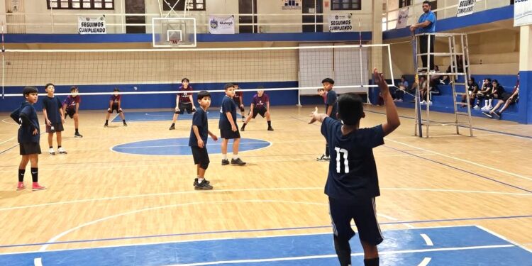 Estudiantes de BCS competirán en juegos deportivos nacionales